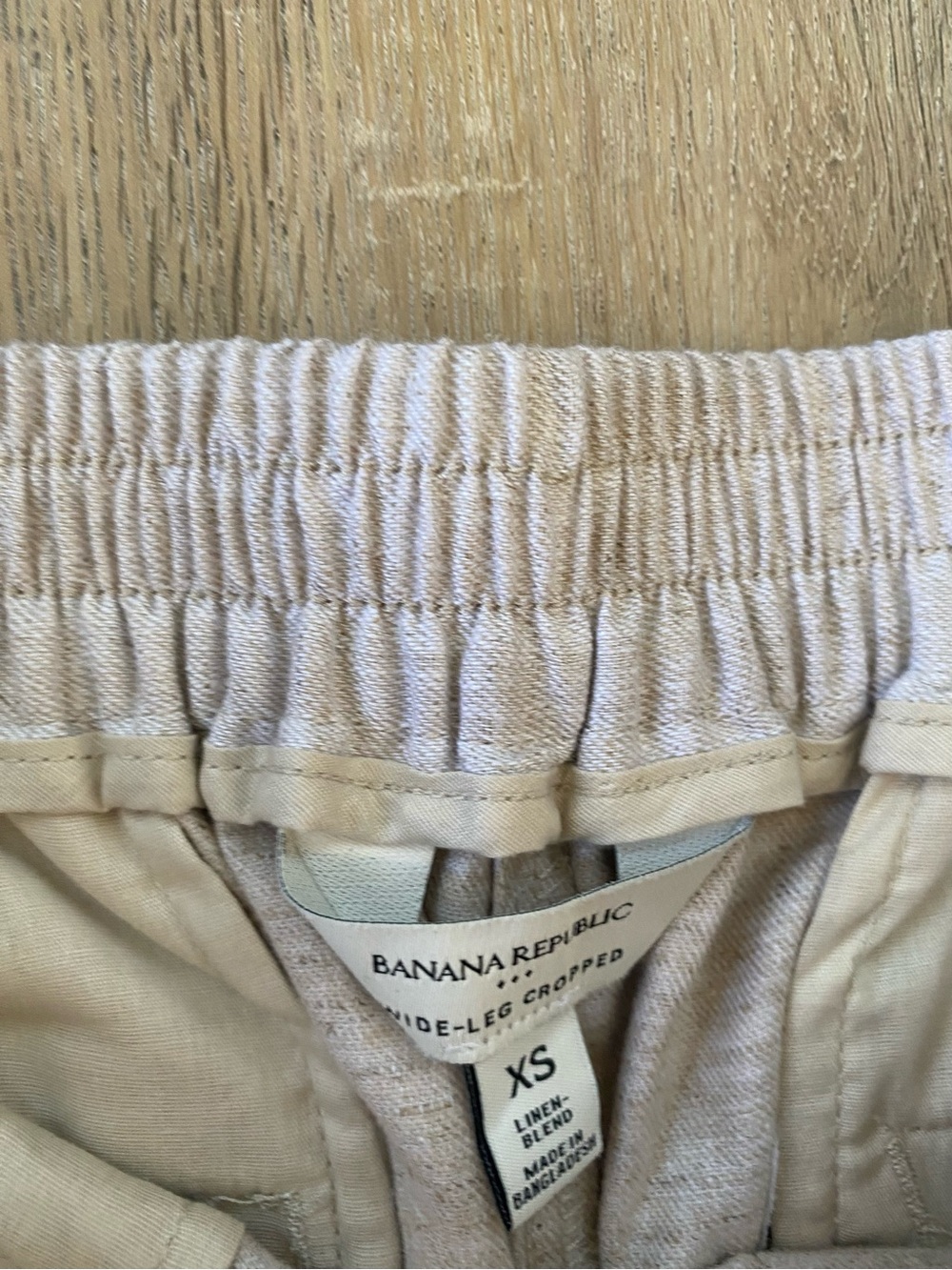 Banana Republic Beige Wide-Leg Cropped Pants - Picture 7 of 7